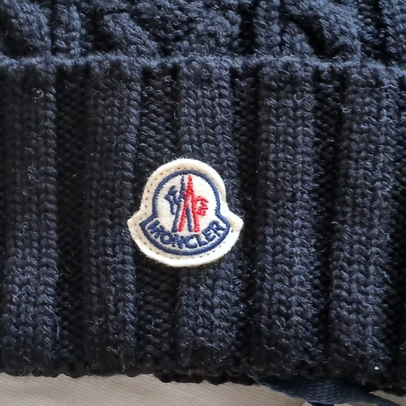 Moncler black wool one size unisex beanie - Picture 5 of 6